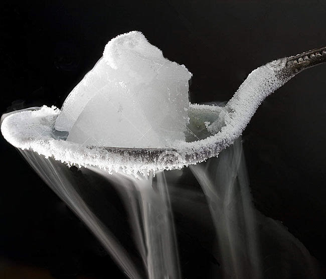 Silent Killer: The Danger of Dry Ice in Fresh Food Transport